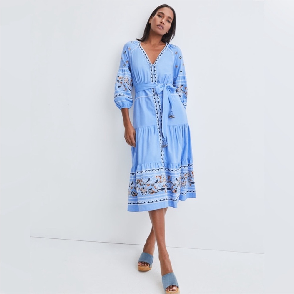 Veronica Beard Size 4 Freyja
Blue Linen & Cotton Embroidered Button Detail Dress - Picture 2 of 6